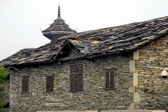 - Maison (Guizhou)